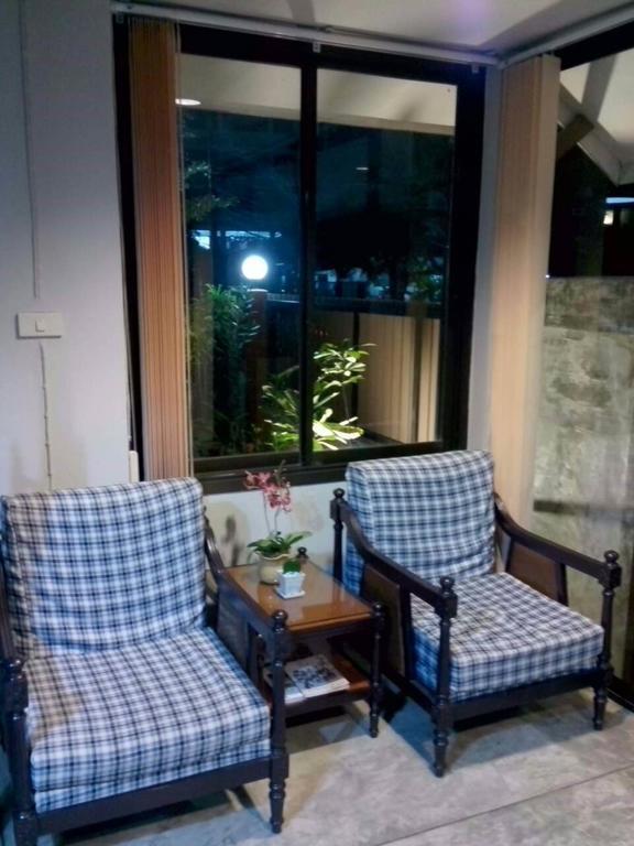 Mon Lodge & Yoga Donmueang Bangkok Zimmer foto