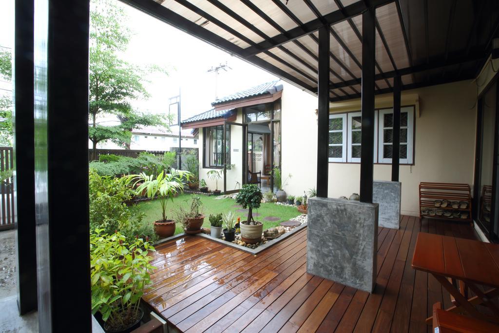 Mon Lodge & Yoga Donmueang Bangkok Zimmer foto
