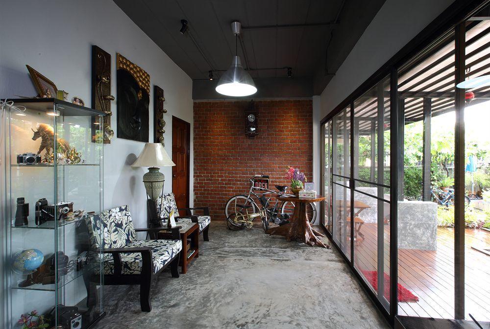 Mon Lodge & Yoga Donmueang Bangkok Exterior foto